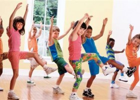 Nens practicant aeròbic | Recurso educativo 680749
