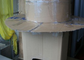 Cómo crear cabezudos con cajas de cartón y papel maché | Recurso educativo 739263